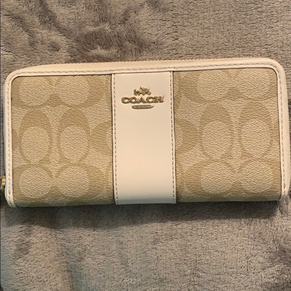 Coach wallet